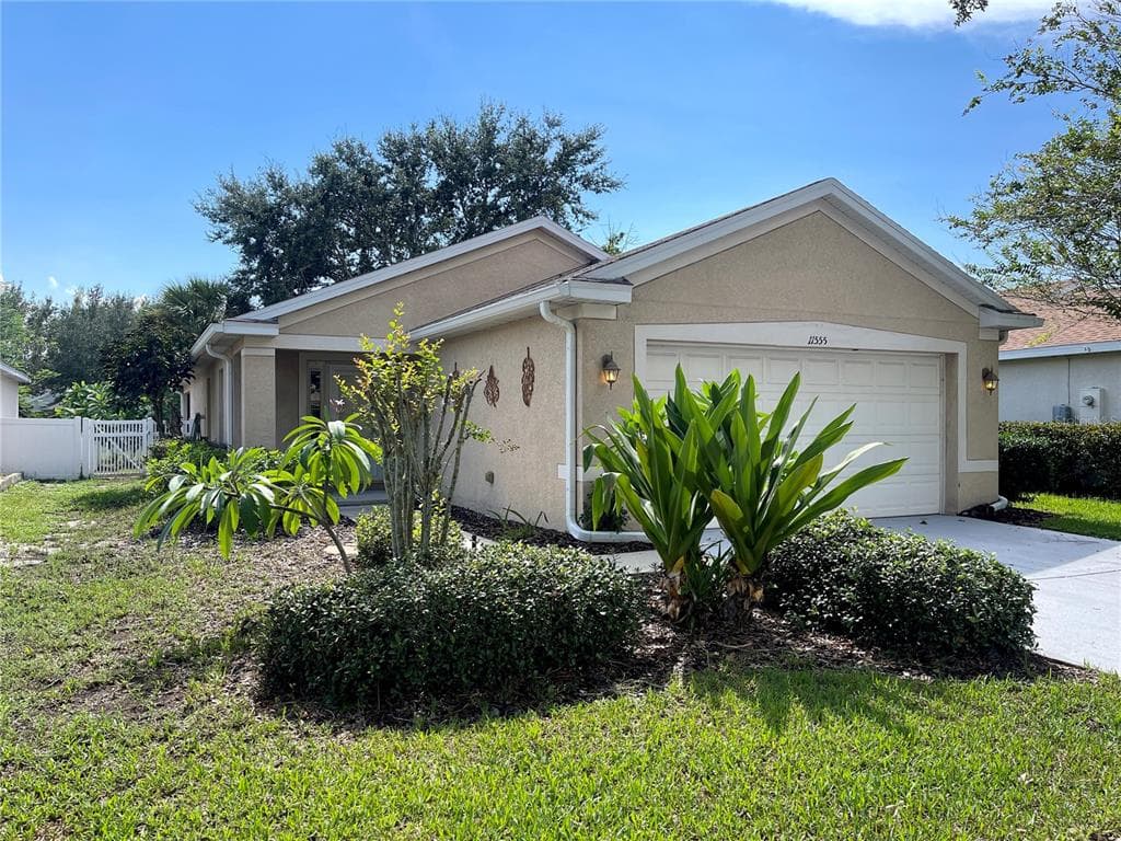 11555 BAY GARDENS LOOP RIVERVIEW, FL 33569