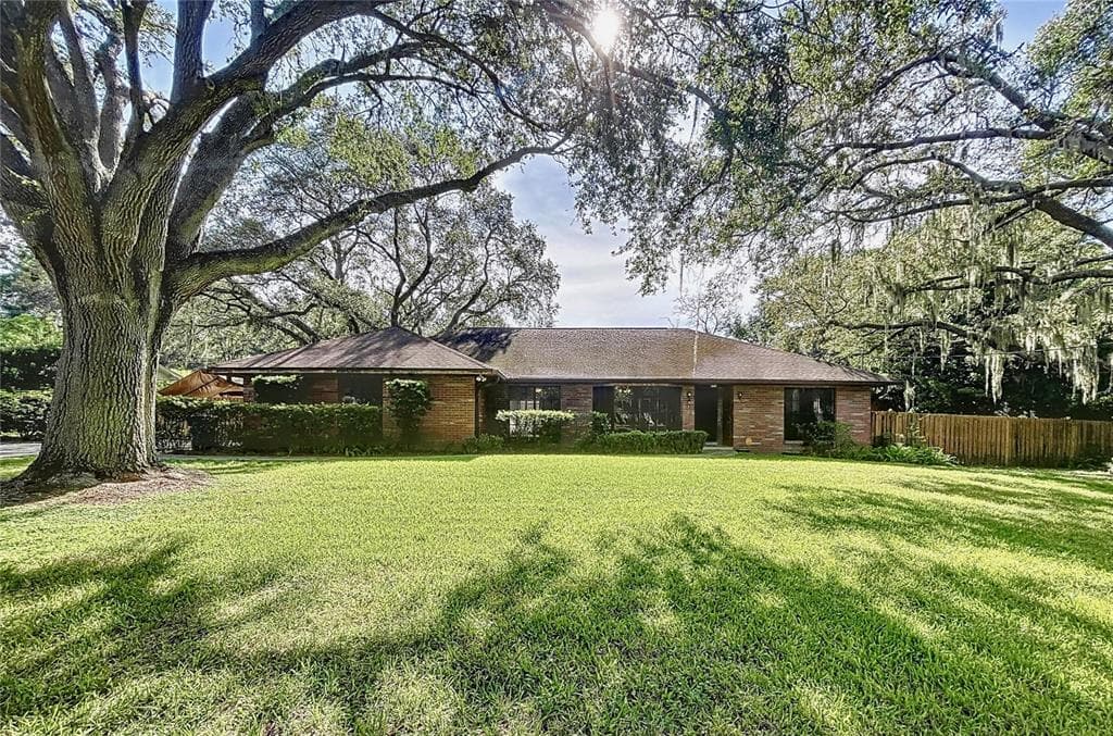 911 STANBERRY DRIVE