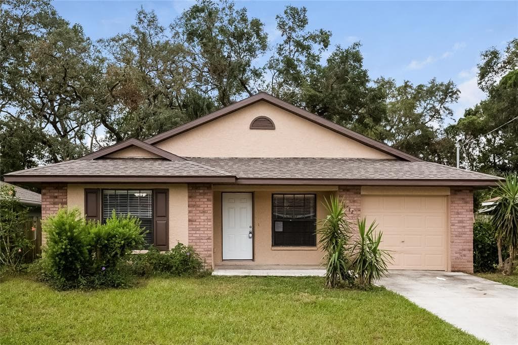 11742 LYNN BROOK CIRCLE SEFFNER, FL 33584