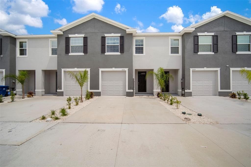 34321 SORREL MINT DRIVE WESLEY CHAPEL, FL 33543