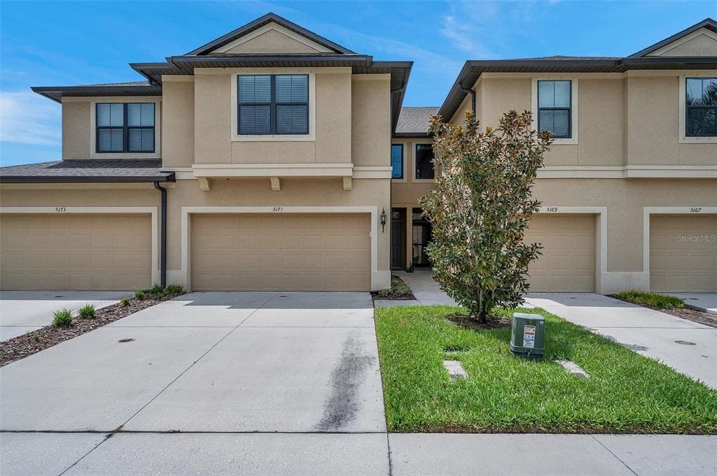 5171 BAY ISLE CIRCLE CLEARWATER, FL 33760