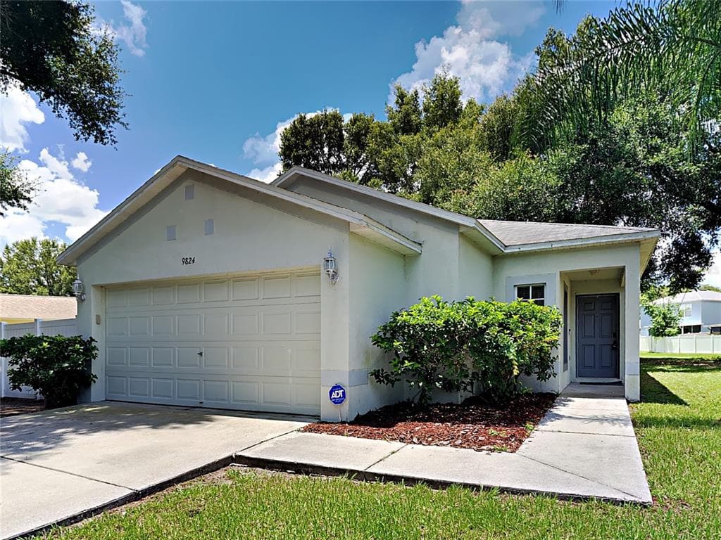 9824 MORRIS GLEN WAY TEMPLE TERRACE, FL 33637