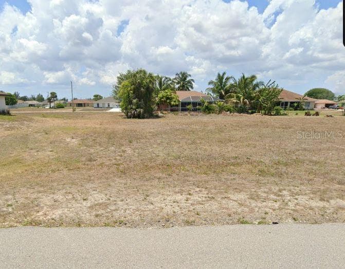1004 NE 5TH PLACE CAPE CORAL, FL 33909