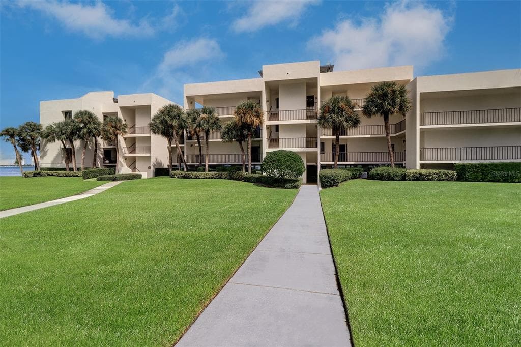 50 COE ROAD UNIT 234 BELLEAIR, FL 33756