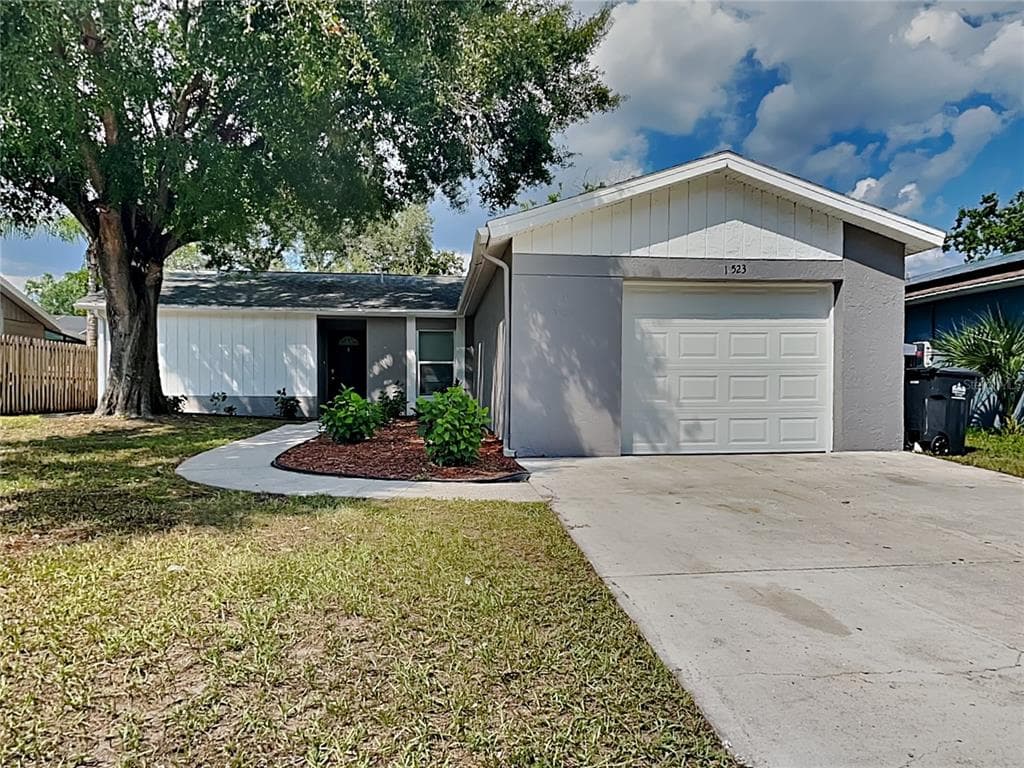 11523 PAPERWOOD PLACE RIVERVIEW, FL 33579