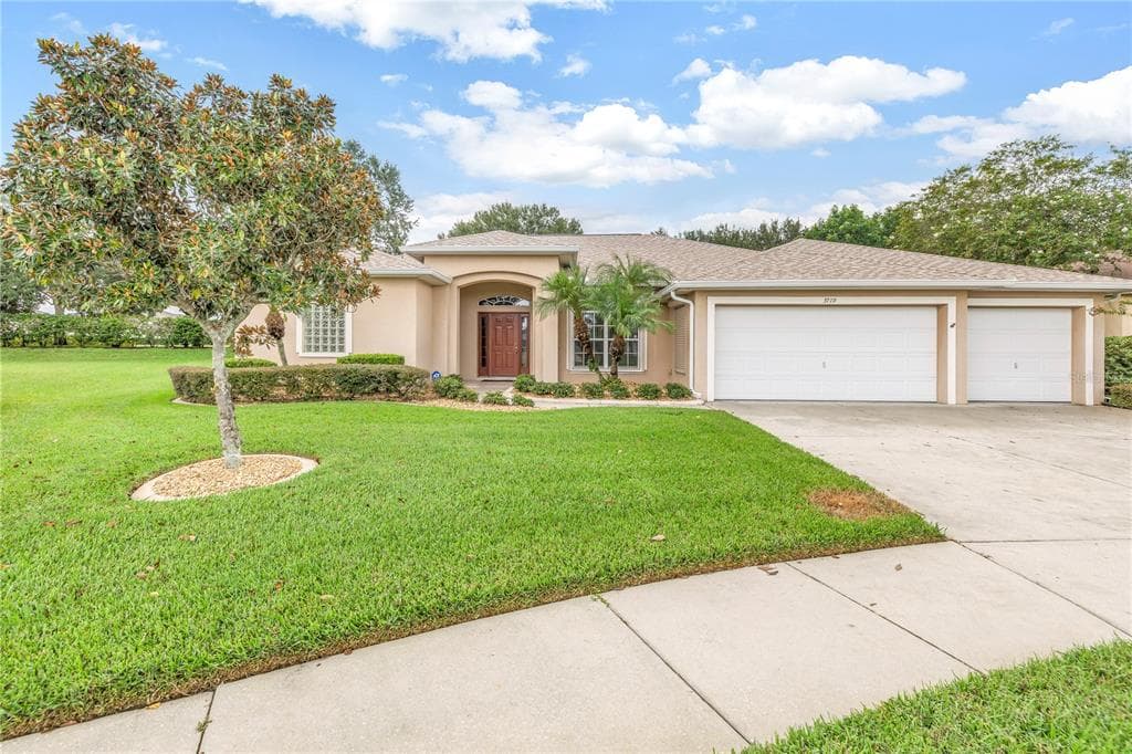 3719 PALMAS LANE RUSKIN, FL 33573