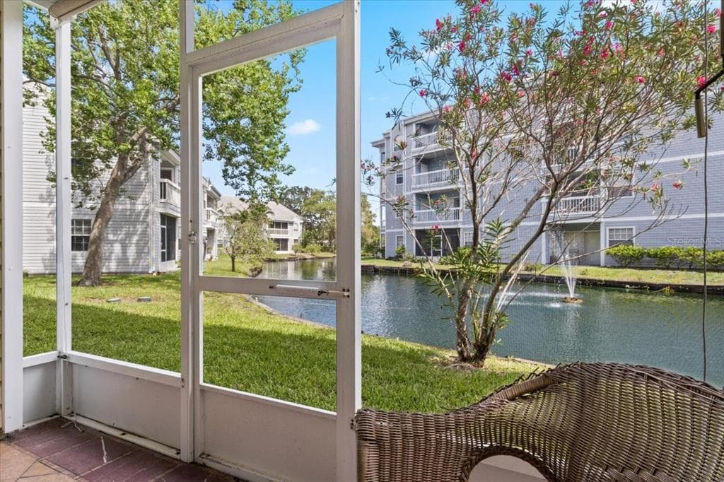 6817 STONES THROW CIRCLE N UNIT 17103 ST PETERSBURG, FL 33710