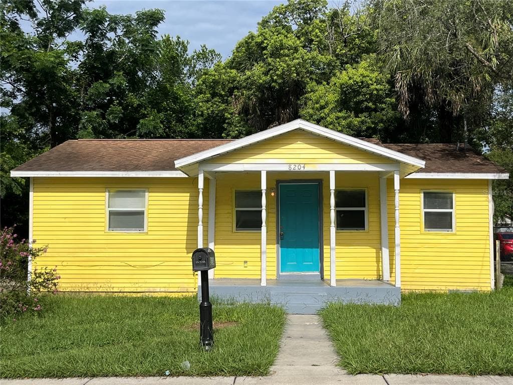 8204 N SEMMES STREET TAMPA, FL 33604