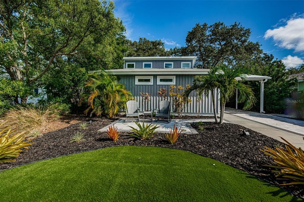 420 ORANGEWOOD DRIVE DUNEDIN, FL 34698