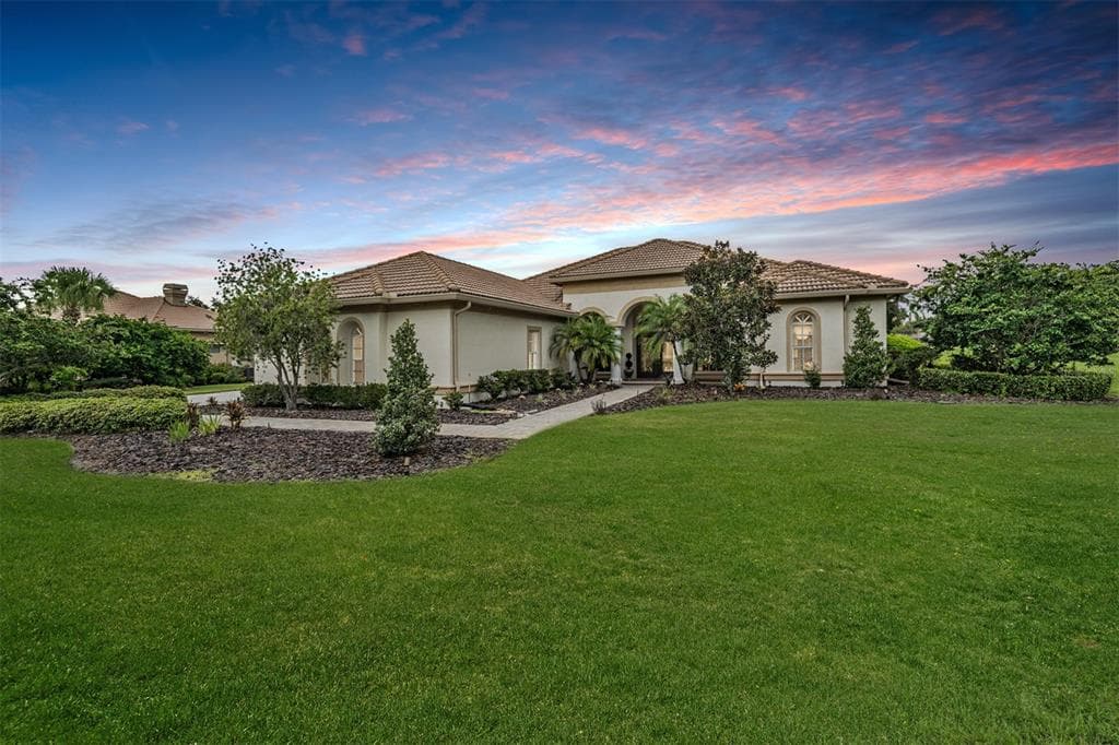13348 CARNOUSTIE CIRCLE DADE CITY, FL 33525