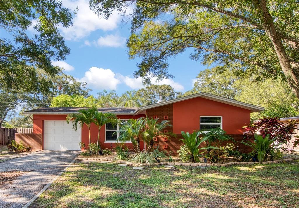 2971 WEBLEY DRIVE LARGO, FL 33771