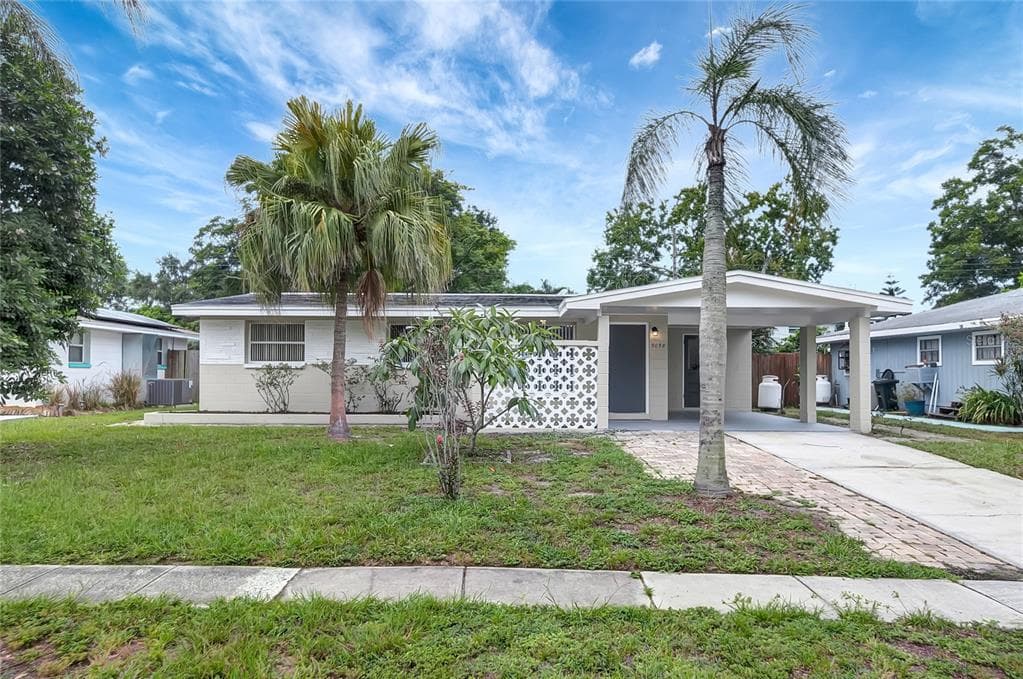9098 ENCHANTMENT DRIVE LARGO, FL 33773