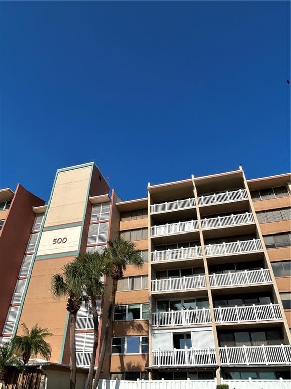 500 TREASURE ISLAND CAUSEWAY UNIT 303 TREASURE ISLAND, FL 33706