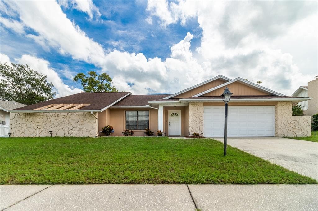 10105 LANDMARK DRIVE HUDSON, FL 34667