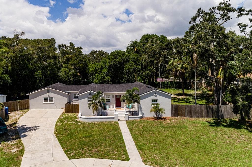 1717 24TH AVENUE S ST PETERSBURG, FL 33712