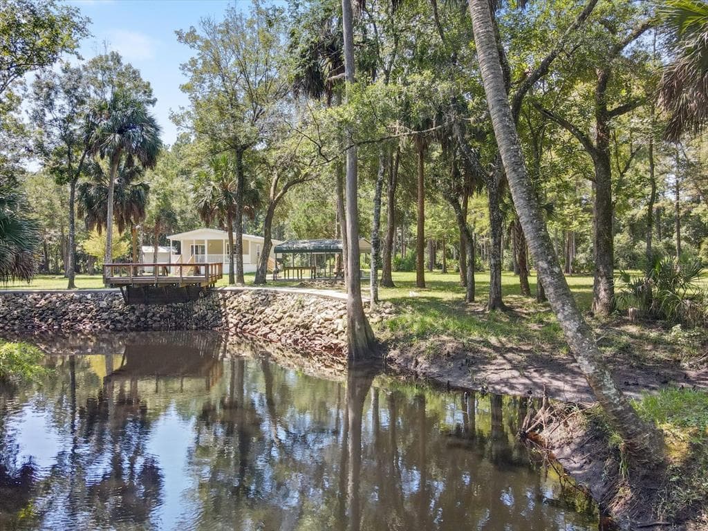 4491 SE 20TH AVENUE INGLIS, FL 34449