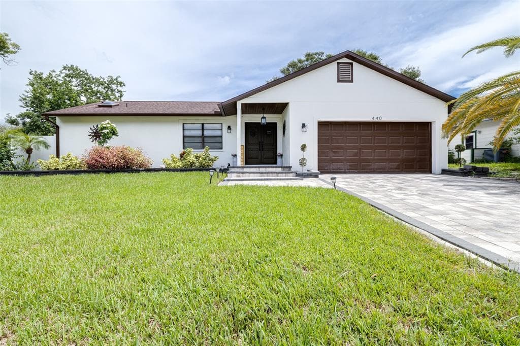 440 HADLEY DRIVE