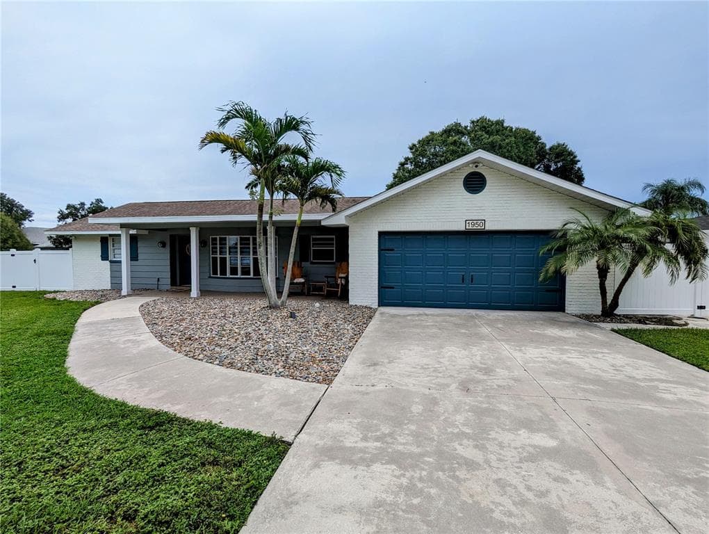 1950 W ARVIS CIRCLE CLEARWATER, FL 33764