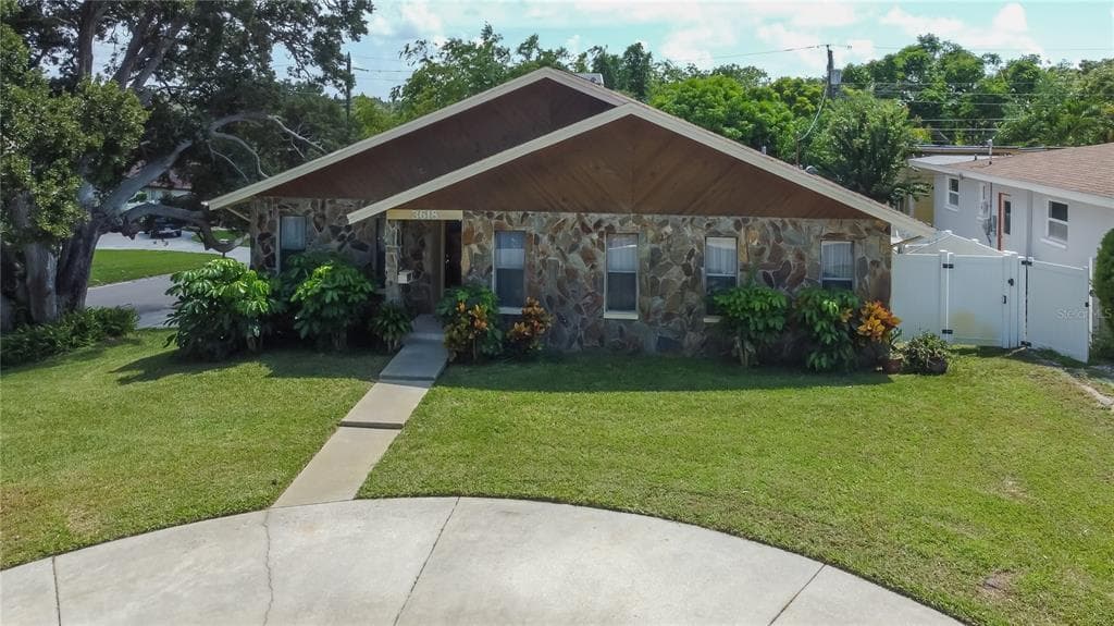 3618 AVOCADO ROAD LARGO, FL 33770