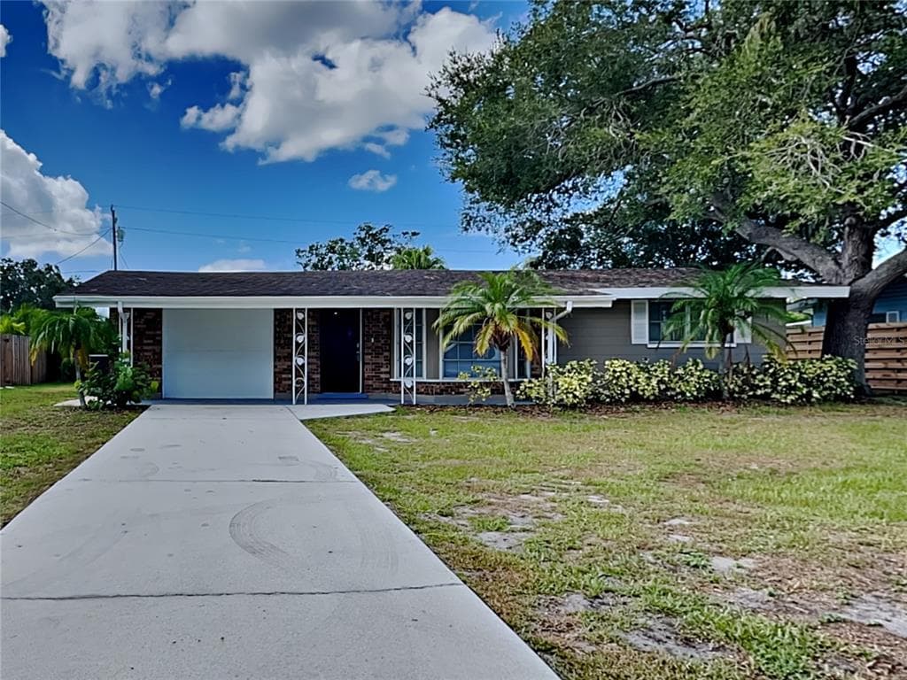 3220 WEBBER STREET SARASOTA, FL 34239