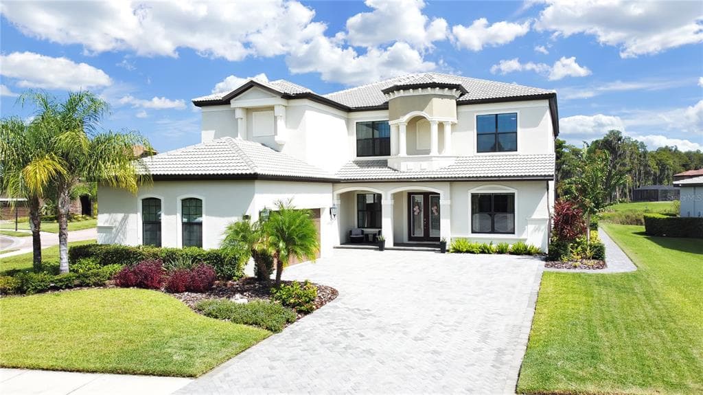 5161 LAKECASTLE DRIVE TAMPA, FL 33624