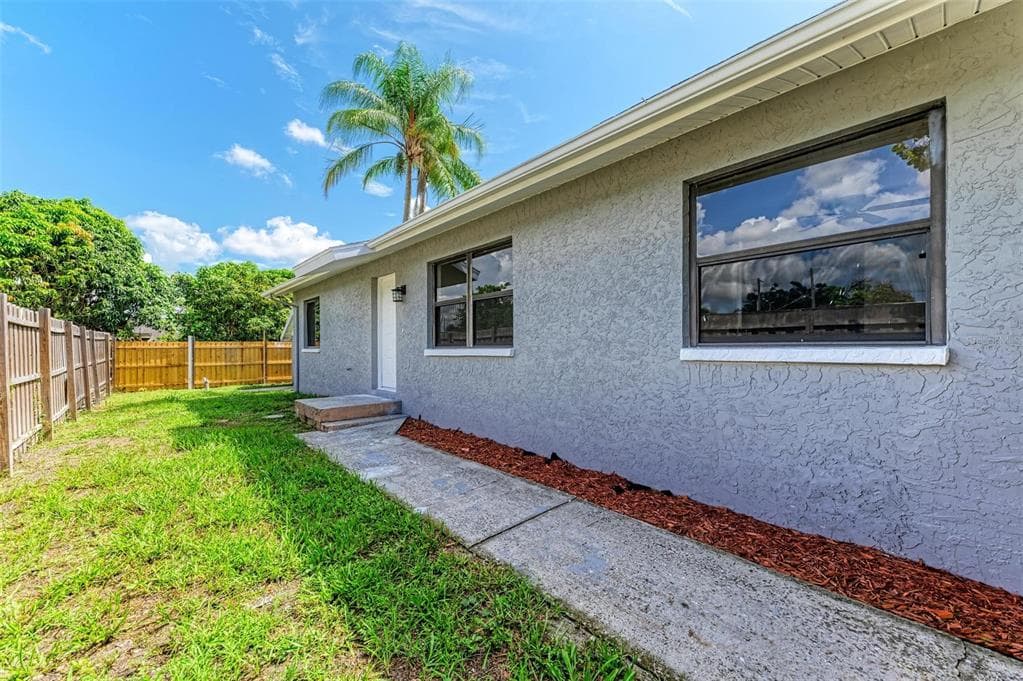 5319 ALTOONA STREET SARASOTA, FL 34232