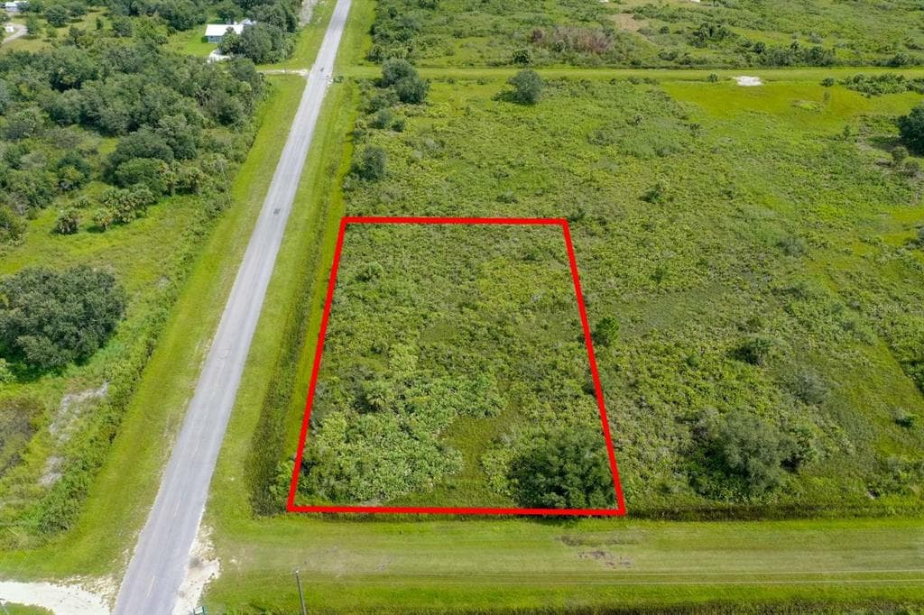 19187 NW 260TH STREET OKEECHOBEE, FL 34972
