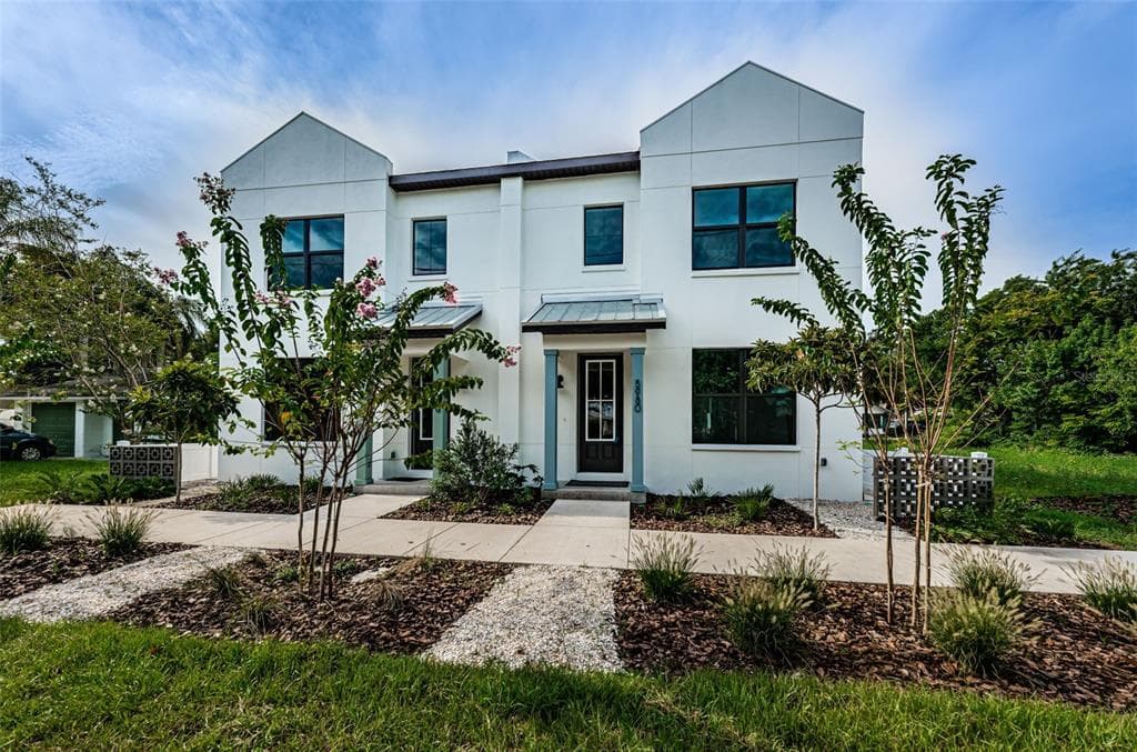 5980 CENTRAL AVENUE NEW PORT RICHEY, FL 34652