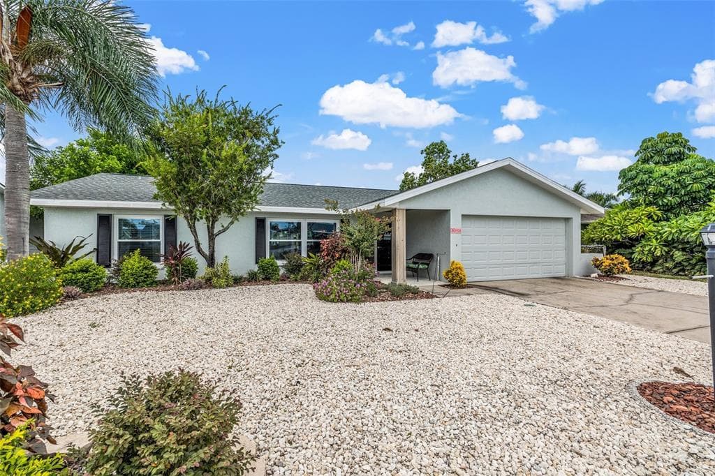 6524 SOLITAIRE PALM WAY APOLLO BEACH, FL 33572