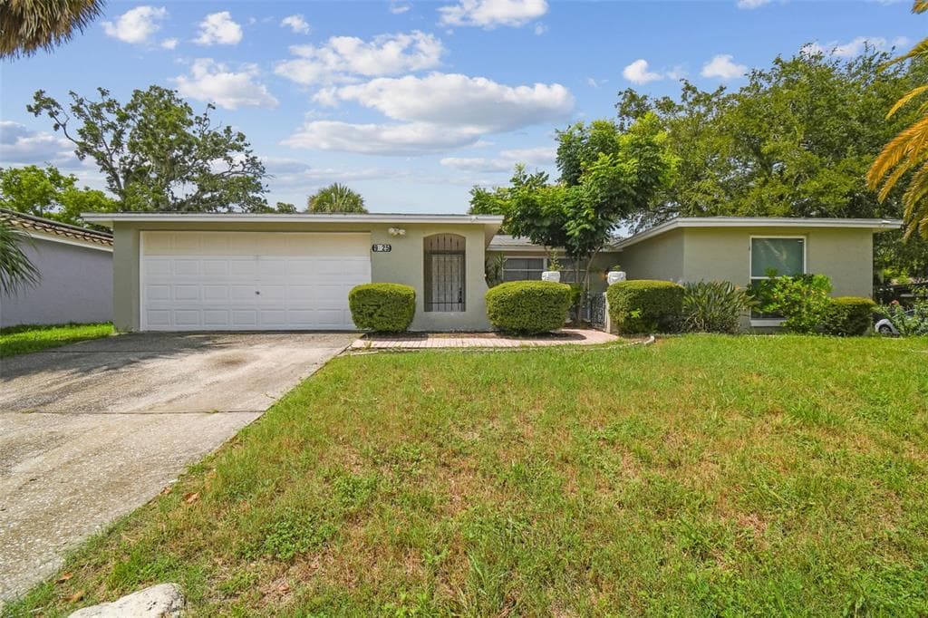 9625 LAKESIDE LANE PORT RICHEY, FL 34668