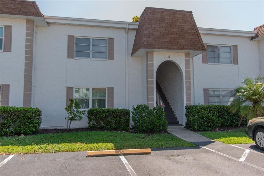 241 S MCMULLEN BOOTH ROAD UNIT 34 CLEARWATER, FL 33759