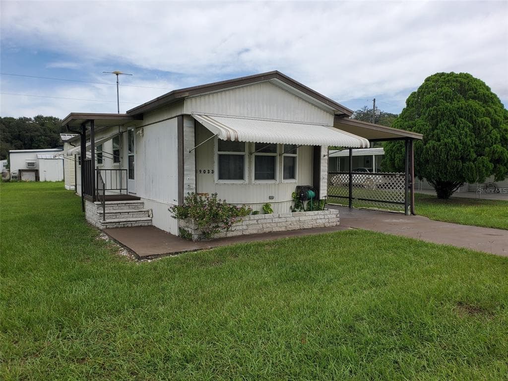 39033 FLORA AVENUE ZEPHYRHILLS, FL 33542