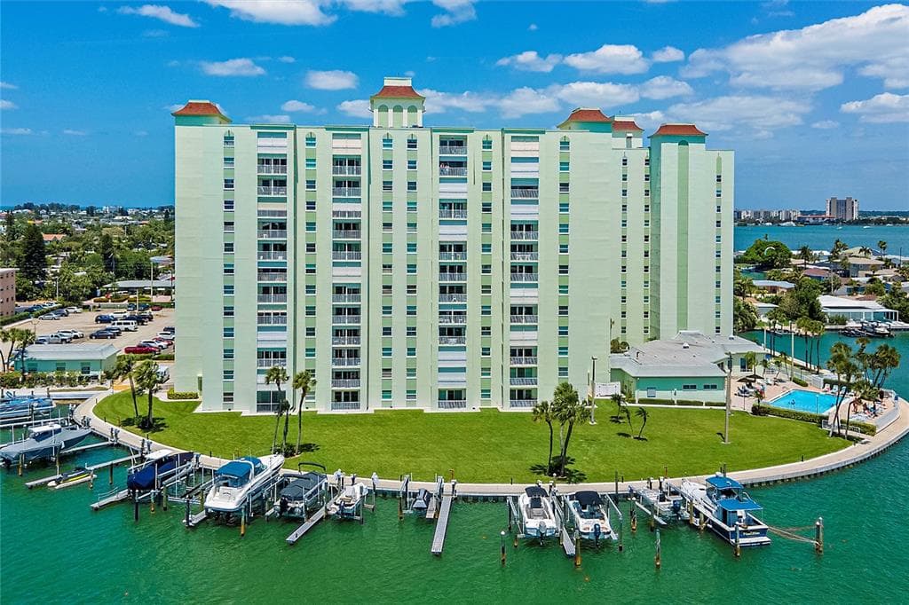 420 64TH AVENUE UNIT 602 ST PETE BEACH, FL 33706