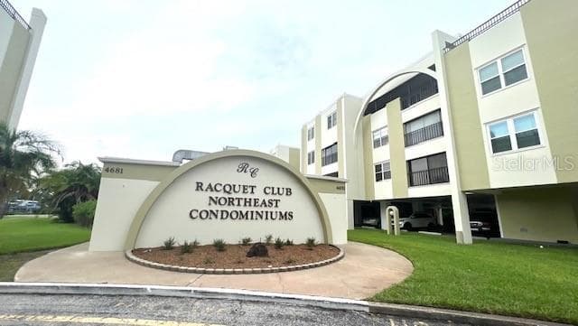 4651 1ST STREET NE UNIT 205 ST PETERSBURG, FL 33703