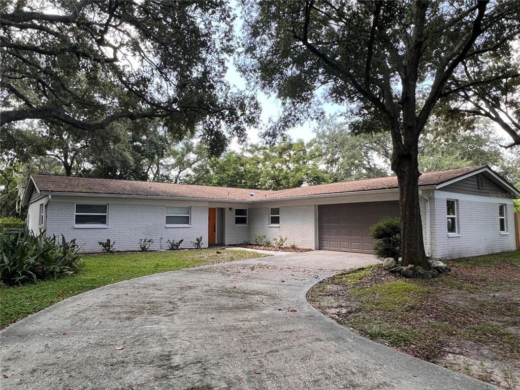 605 MARPHIL LOOP BRANDON, FL 33511