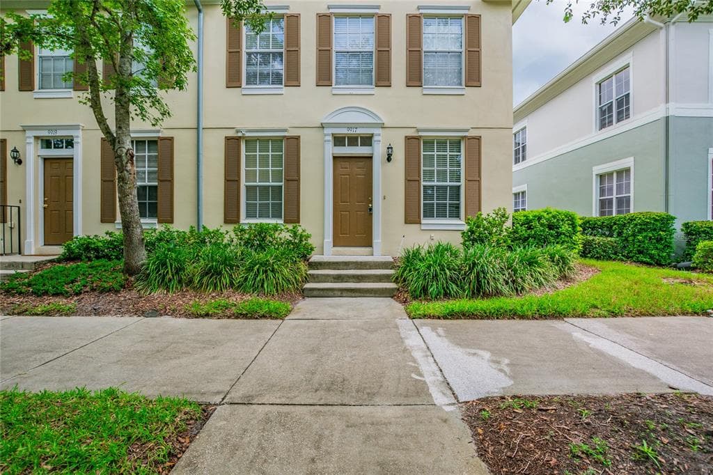 9917 BROMPTON DRIVE TAMPA, FL 33626