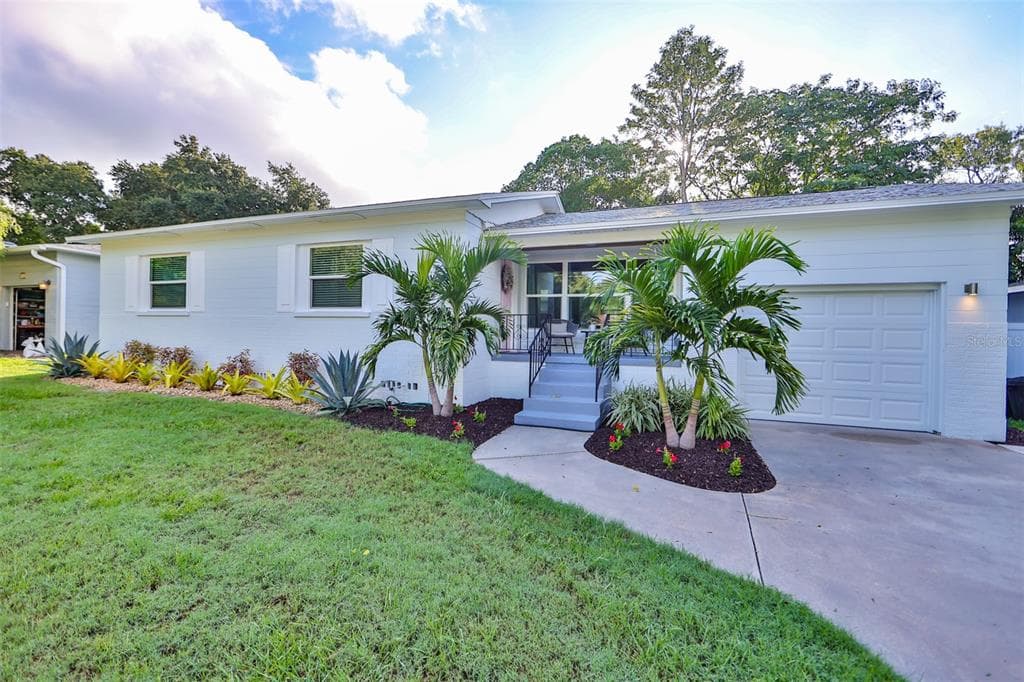 1009 CHESTER DR