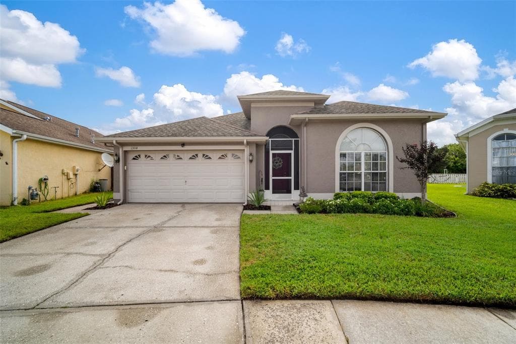 1304 VINETREE DRIVE BRANDON, FL 33510
