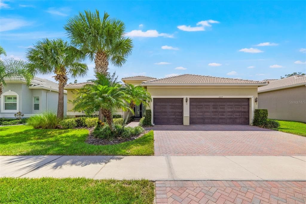 16219 DIAMOND BAY DRIVE WIMAUMA, FL 33598