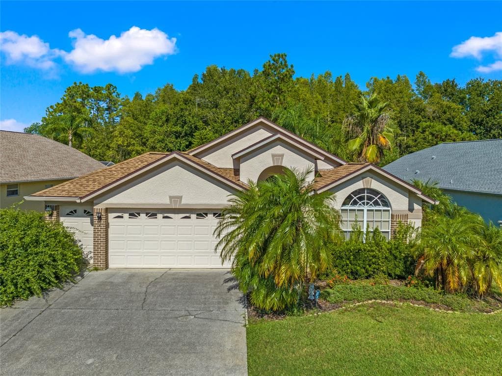 8209 SANGUINELLI ROAD LAND O LAKES, FL 34637