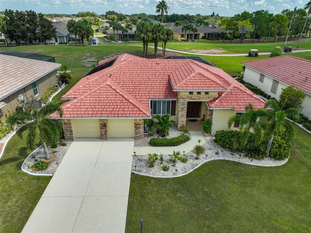 2204 MYRTLE VISTA COURT SUN CITY CENTER, FL 33573