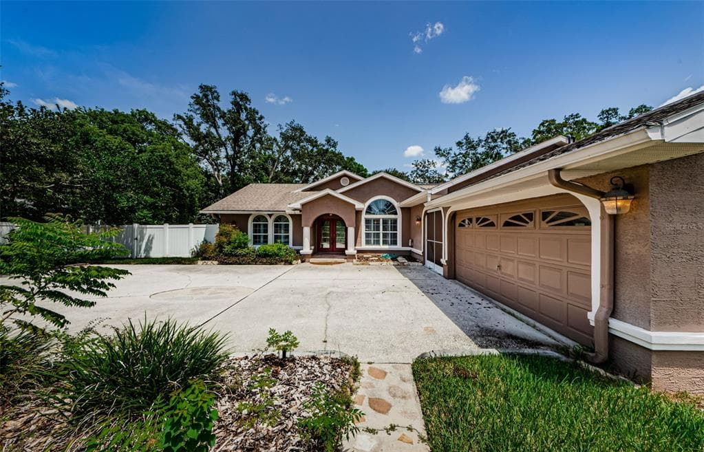 18356 AUTUMN LAKE BOULEVARD HUDSON, FL 34667