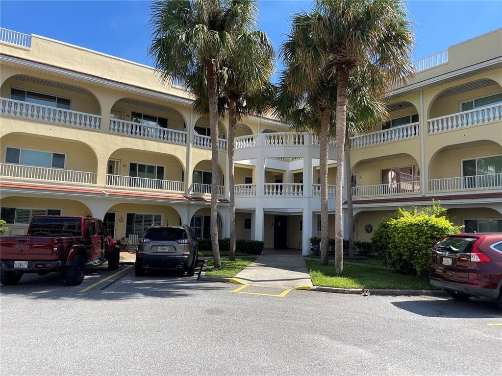 2223 PHILIPPINE DR UNIT 29 CLEARWATER BEACH, FL 33767