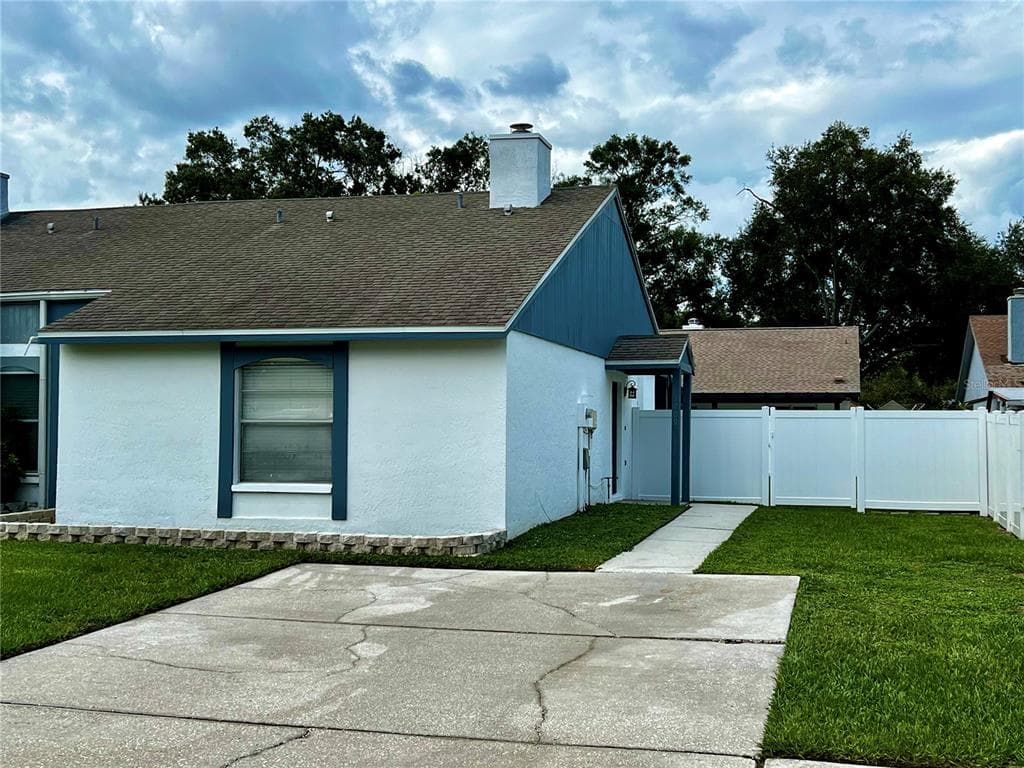 7709 CITRUS FIELD COURT TAMPA, FL 33625