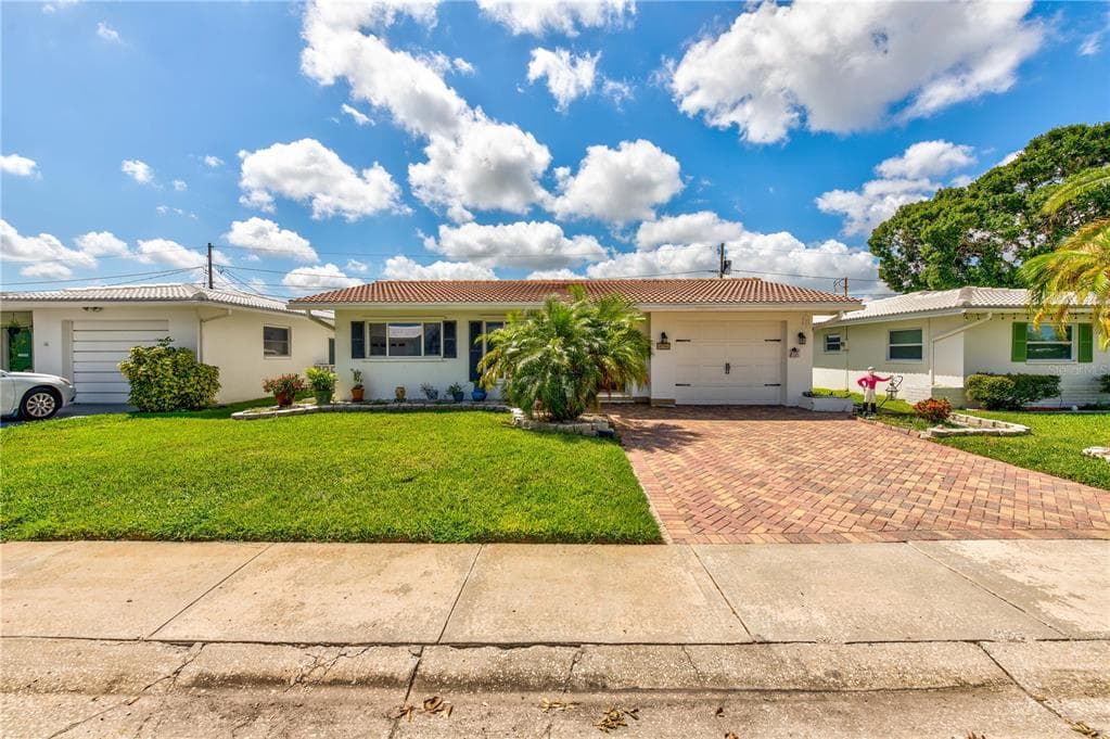 3756 98TH TERRACE N UNIT 3