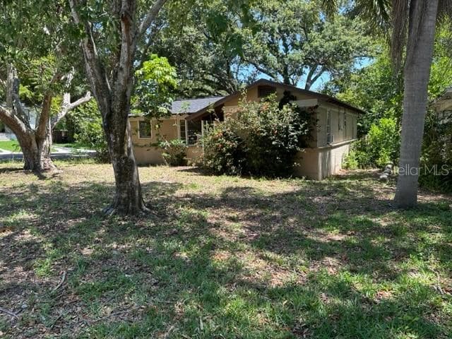 1555 ELMWOOD STREET CLEARWATER, FL 33755
