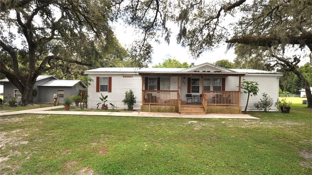 3522 N FRONTAGE ROAD PLANT CITY, FL 33565