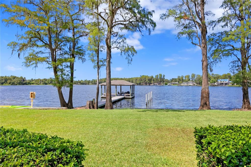 3151 LAKE ELLEN DRIVE TAMPA, FL 33618