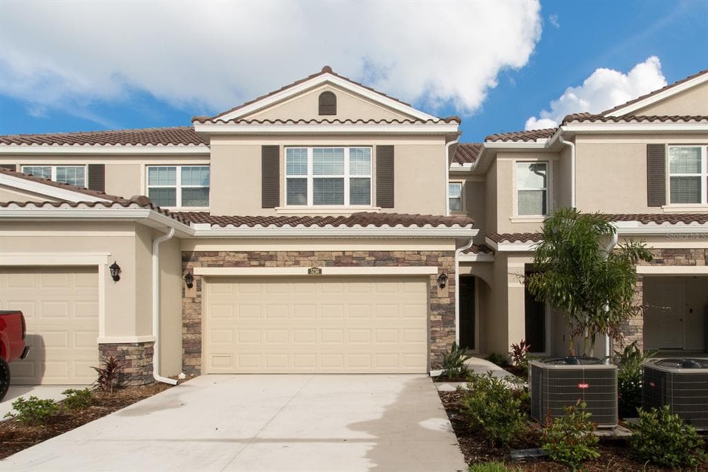 5256 6TH WAY N ST PETERSBURG, FL 33703