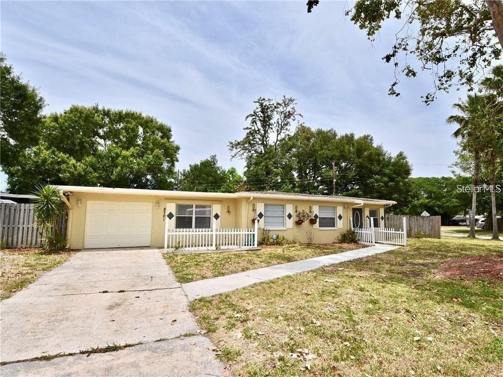 8701 MAGNOLIA DRIVE SEMINOLE, FL 33777